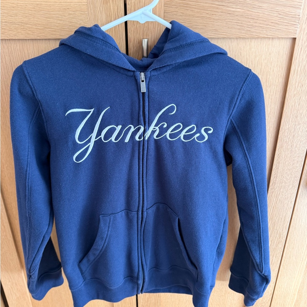 Genuine Merchandise Navy Yankees Hoodie